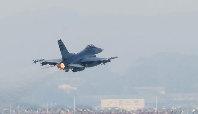 주한미군 F-16, 새만금 인근 비행중 연료통 낙하, 기체는 비상착륙(종합)