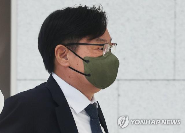 ‘대북송금’ 이화영 재판종결 변론 준비 문제로 지연…변호인 “제 실수”