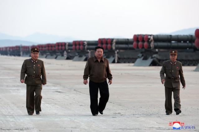 北 김정은 어제 방사포 위력 시위사격 지도 "핵무력 더 철저히 준비"