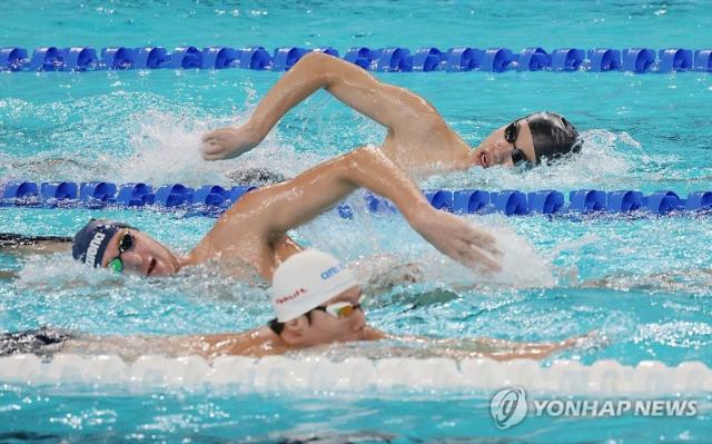 “에어컨 없는 선수촌 최악" 황선우 등 한국 수영 선수단, 인근 호텔로 탈출! [파리올림픽]