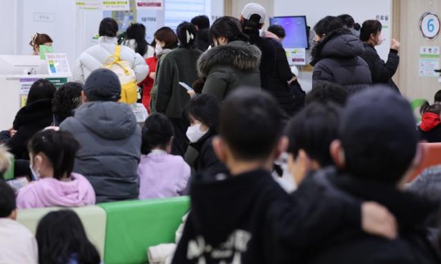 8년만의 독감 급증…에이프로젠바이오로직스 등 제약사 매출 증가 ‘기대’