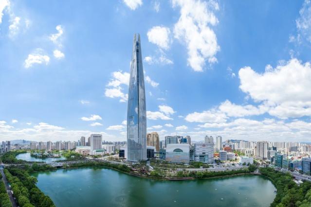 "총자산 183조, 유동성 문제없다"..롯데, 사업 재구조화 본격화