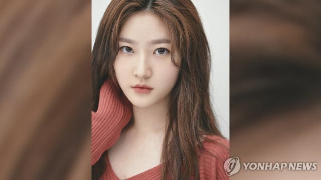 故김새론 유족 "딸 거짓말 한적 없어..명예 회복·사이버렉카 방지" 촉구