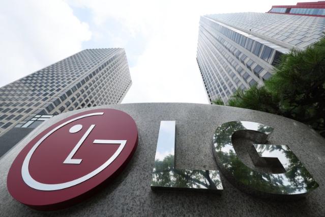 "수능 수학 94.5점" LG, 오픈AI·딥시크와 경쟁할 '한국형 첫 추론 AI' 공개