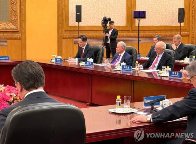 삼성 이재용·SK하이닉스 곽노정, 中서 시진핑과 회동