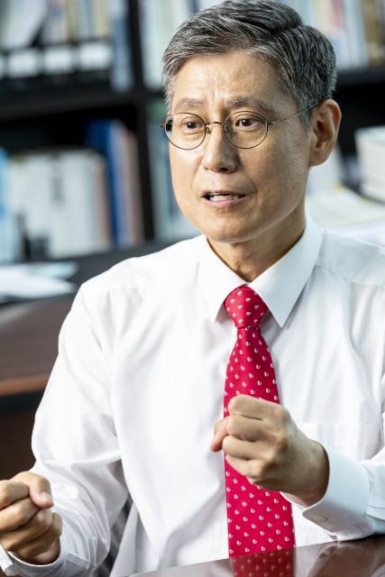 "원자현미경 세계 1위… 글로벌 계측장비 회사로 도약"