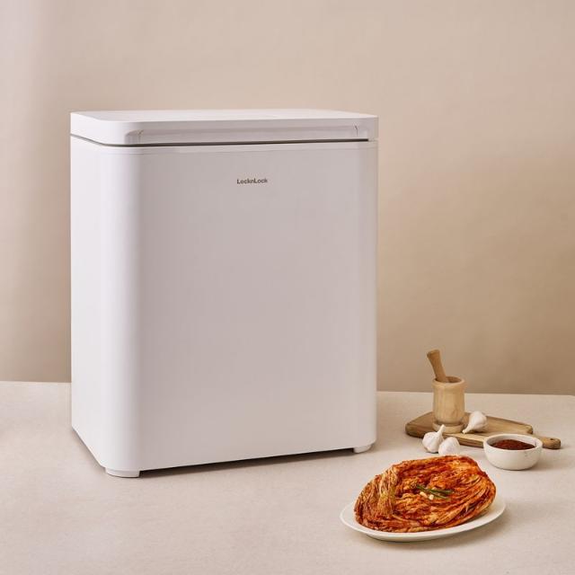 더 커진 '락앤락 김치냉장고 50L' 출시