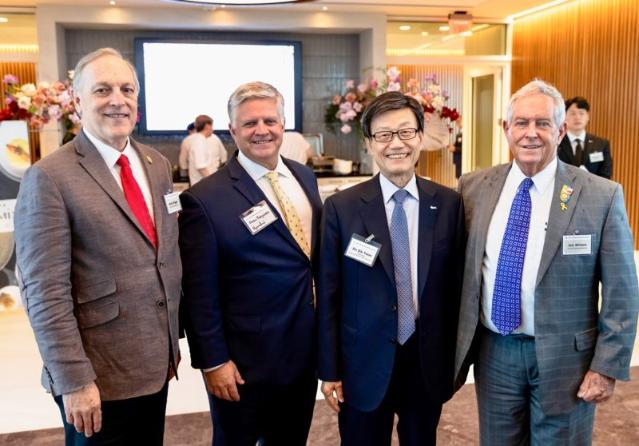 무협, 美서 적극 세일즈…"관세유예 건의"