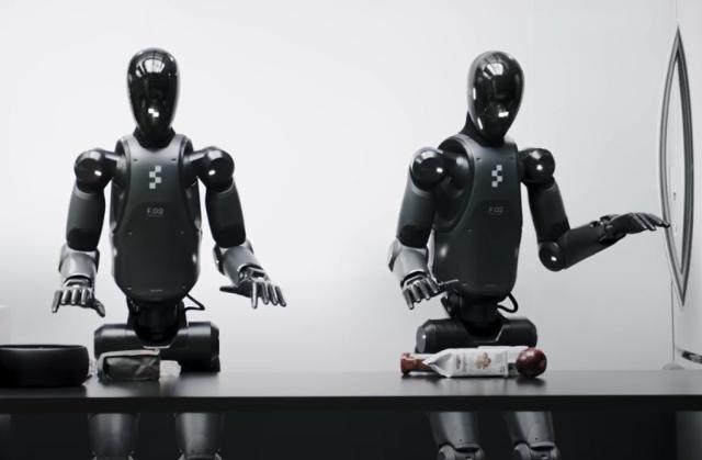 "역시 믿을건 로봇..." 상장사들 로봇 신사업 잇단 밀월 '눈에 띄네'