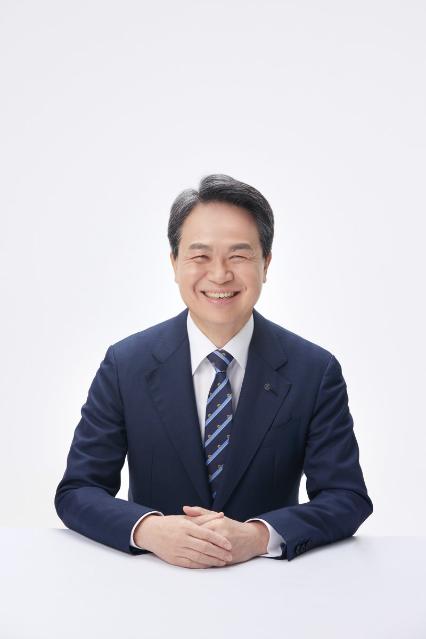 신한금융, 모든 가계대출 금리 한자릿수로 낮춘다...상생금융 3탄 가동