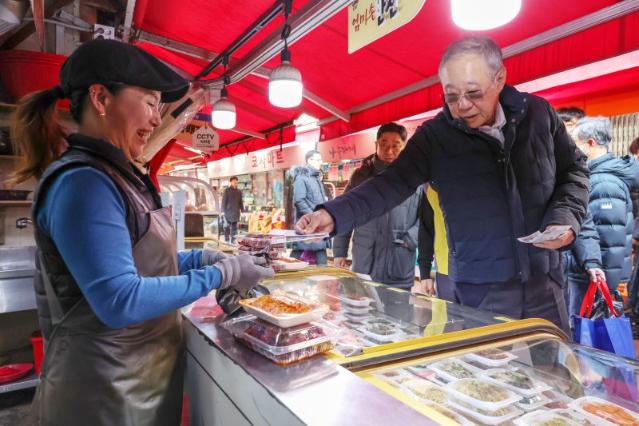 ‘류진號’ 한경협, 소상공인·IT기업 품고 외연 확장
