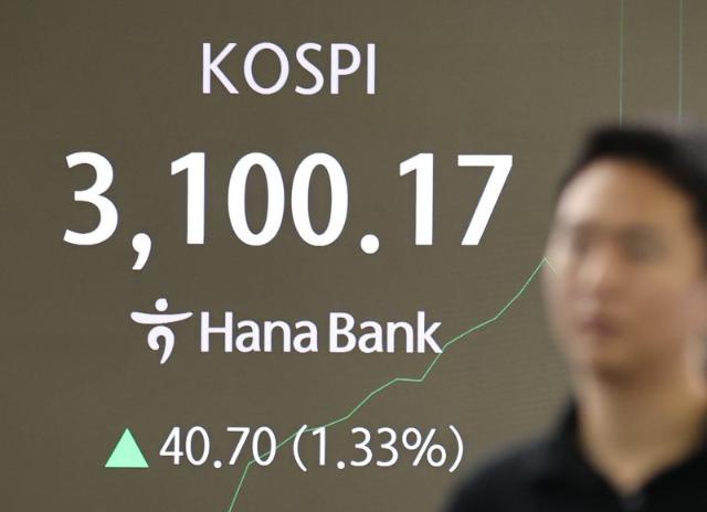 "트럼프 관세 서한에도..." 코스피 장중 3100선 회복 [fn오전시황]