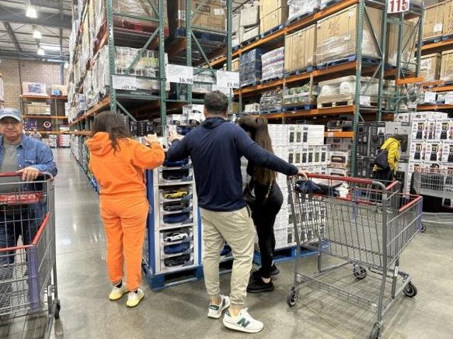 "대통령이 국민 '되치기'했다"... 커피값 걱정에 캡슐 쟁여놓는 美소비자들 [쓸만한 이슈]