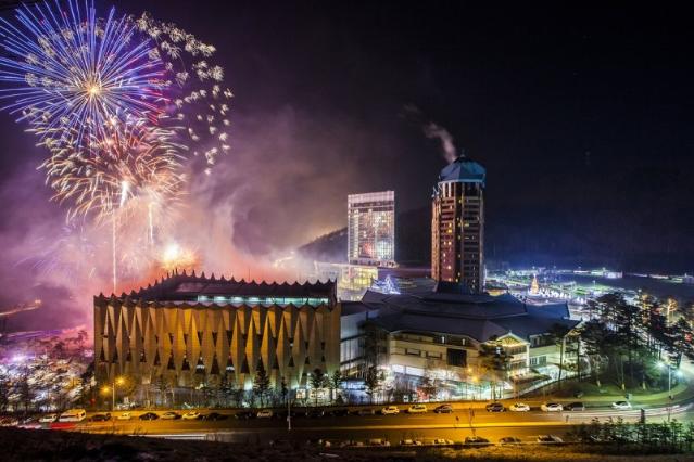 "DJ 풀파티서 불꽃놀이까지.. 하이원 여름축제 눈에 띄네"