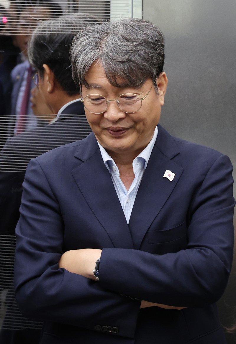 차명주식 고발 당한 이춘석 "사실 아냐" 부인