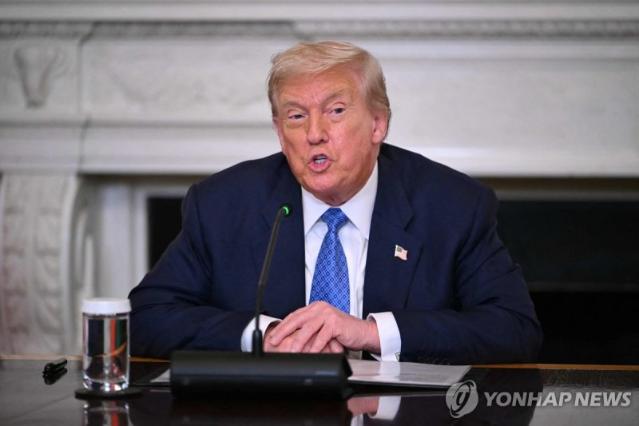 美 반도체 100% 관세 언급에…정부, 성장률 전망 고심