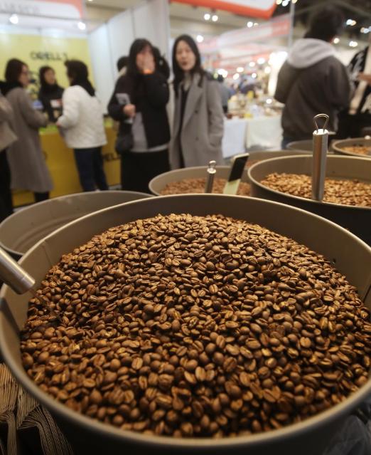 "부산만의 맛과 색깔 담은 커피 연내 출시"