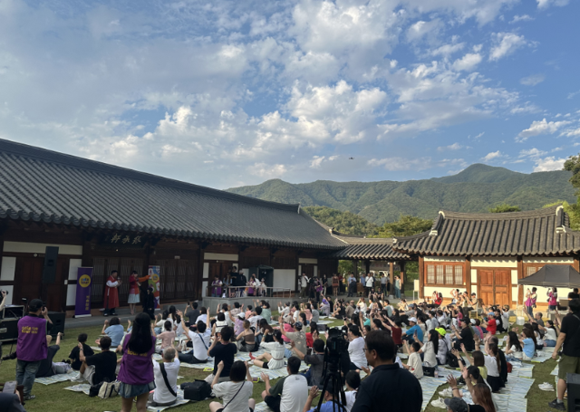 치어리더 이다혜와 함께한 K응원 방한상품 대만서 완판