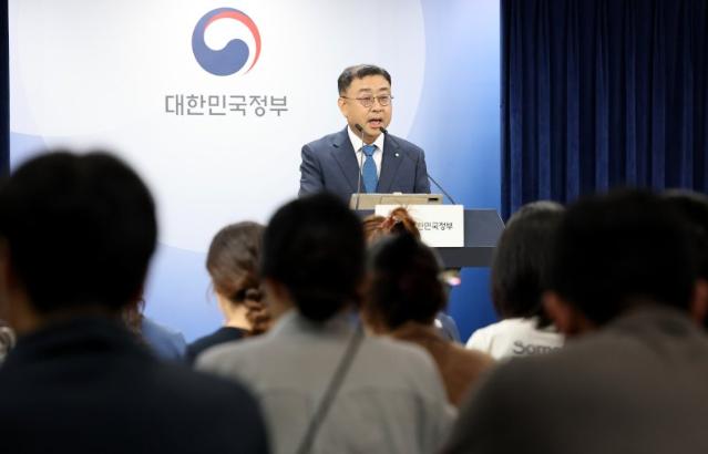 ‘국가대표 AI’ 각축전 개시…투자자들이 본 승자는?