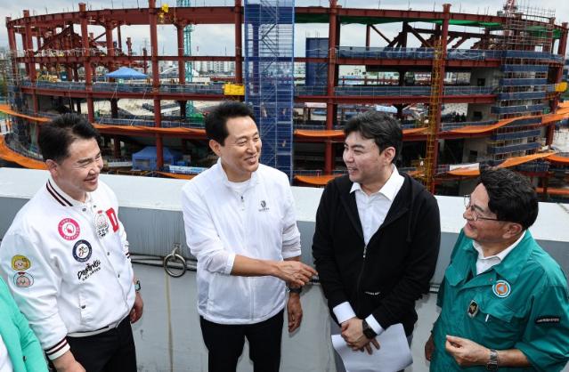 "서울아레나 '월클' 공연 성지로"...오세훈, 창동 공사현장 점검