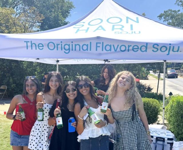 캬~ 빠져든다!… 美 대륙 강타한 K소주 인기