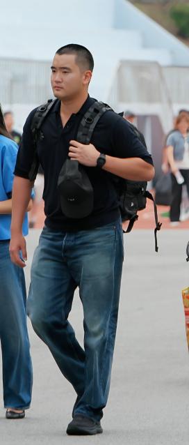 이재용 회장 장남 지호씨, 가족 배웅 속 입대