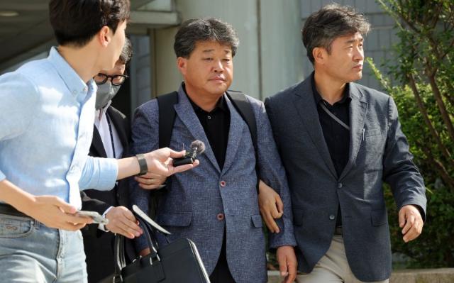 '건진법사 청탁 의혹' 박창욱 도의원 구속영장 기각...사업가는 구속