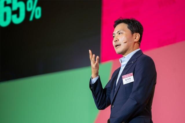 임시주총 앞둔 윤상현 한국콜마 부회장 "26일 주총, 열심히 잘 할 것"