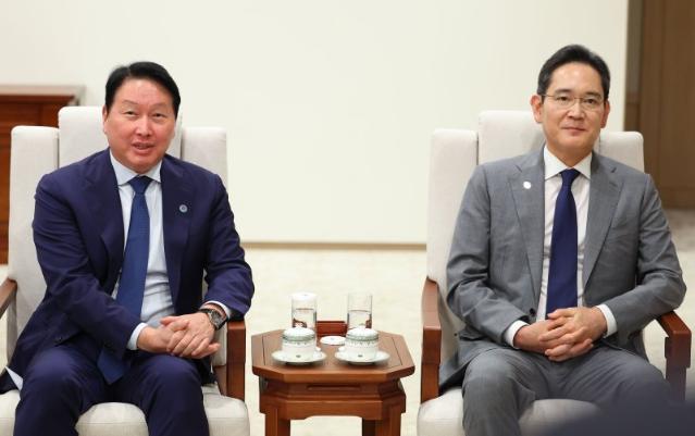 최태원 "AI 3대 강국 위해 SK가 할 많은 일들 꾸준히 노력"