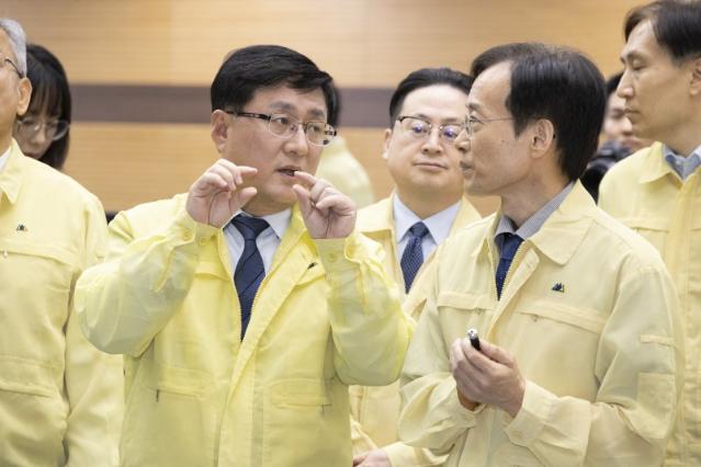 김성환 기후장관, 폐지 앞둔 태안석탄발전 찾아 '청정전력' 선포