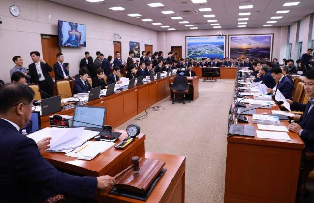 'CEO 출석 최소화' 기조에 국토위, 허윤홍·김이배 증인 명단 제외