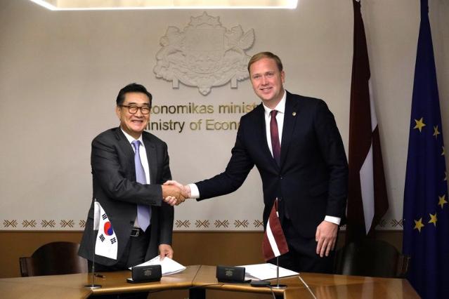 유진證, 라트비아 경제부와 인프라·방산 분야 MOU 체결