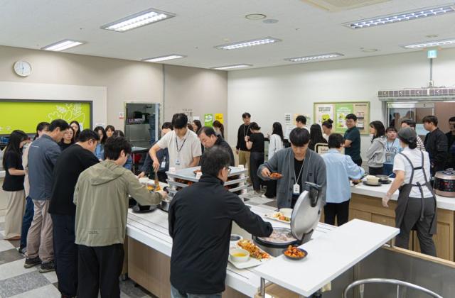 ‘국산 수산물, 구내식당서 먼저’…KMI, ‘점심해 프로젝트’ 시범사업 성료