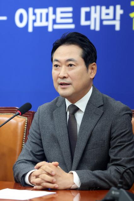 장동혁 “도합 8억 아파트 6채 문제라면, 李 분당아파트와 바꾸자”