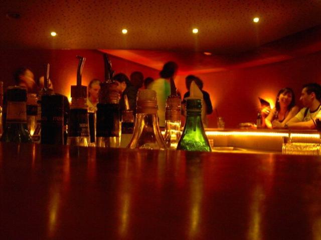 "난 지명 순위 높은 선수다"..퇴근 후 호스트바 선수로 일한 男의 최후