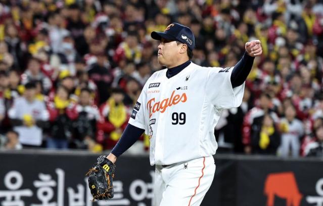 '류현진 광고 계약금' 가로챈 前 에이전트, 항소심서 감형