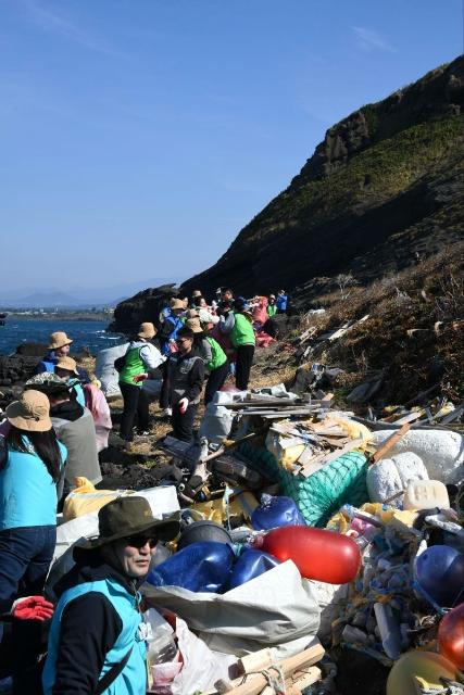 진에어 등 한진그룹 LCC 3사 "제주 차귀도를 깨끗하게"