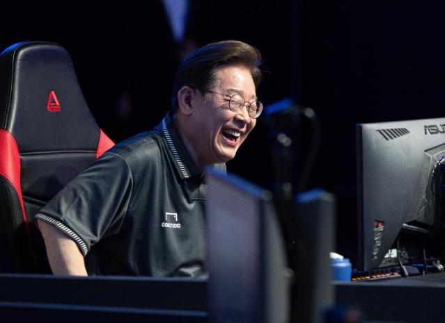 李대통령 "T1, e스포츠 역사에 길이 남을 쾌거…KT에도 박수"