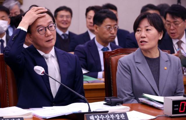 당정 "농어촌 기본소득 시범사업 확대"