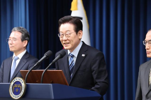 한미 팩트시트 두고 여야 공방..與 "국익시트" 野 "막대한 부담"