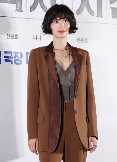 "몸싸움 끝에 제압"...배우 나나 자택서 강도 행각 벌인 30대 검거