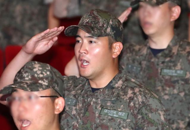 해군 입대한 이재용 장남, 기수 대표로 임관식 지휘한다