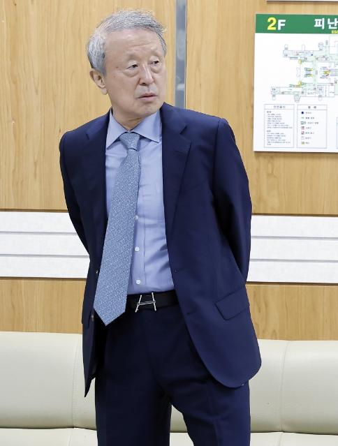 법원, 홍원식 전 남양유업 회장에 "660억 배상하라"...'인수지연' 책임 인정