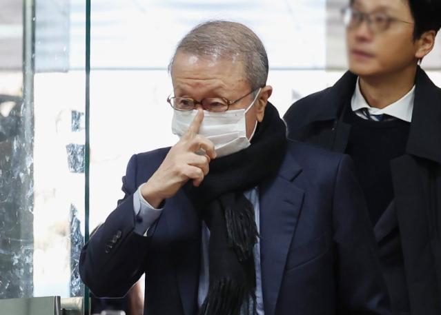 법원, 홍원식 전 남양유업 회장에 "660억 배상...인수 지연에 기업가치 감소"[종합]