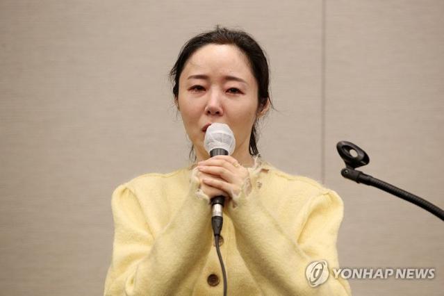 "민주당 왜 뽑았어” 민희진, 직원에 정치색 강요 논란... "이재명 지지해왔다"