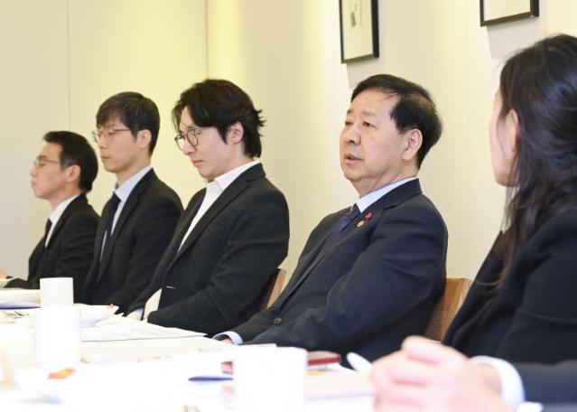 구윤철 부총리 “24시간 외환시장·역외 원화결제 추진”… 국제금융자문위 첫 회의