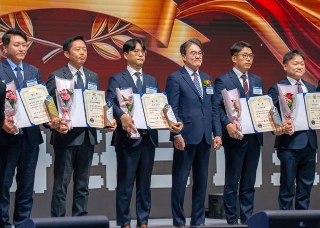 엘앤에프, ‘2025 대한민국 기술대상’ 국무총리상 수상…"세계 최초 상용화 기술력 인정"