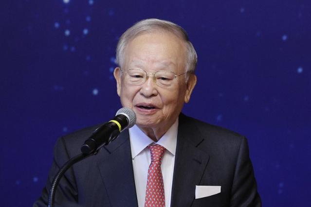 '포니 개발·49년 선박 시운전·반도체 개발 주역' 등 K-산업역군 90명 한 자리에