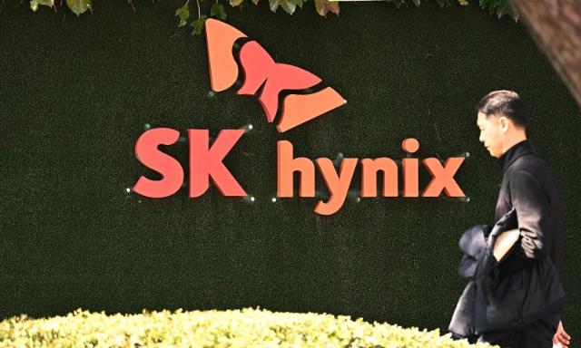 "SK하이닉스, 스페셜티 D램 협력 시동"...국내 팹리스와 지원 논의