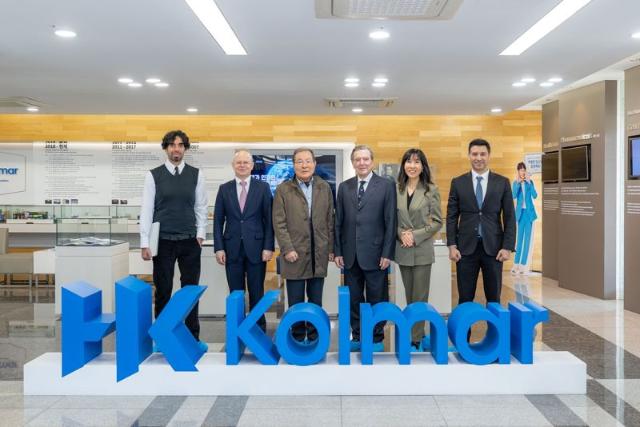 슈뢰더 전 獨총리 부부, 한국콜마 방문